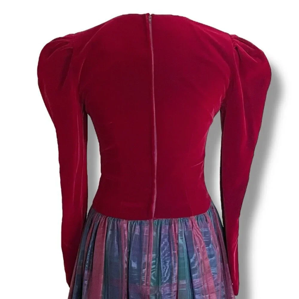 Vintage 1980s Nuit Womens Dress Sz 2 Petite Burgundy Velvet Puff Sleeve Midi - Picture 11 of 13